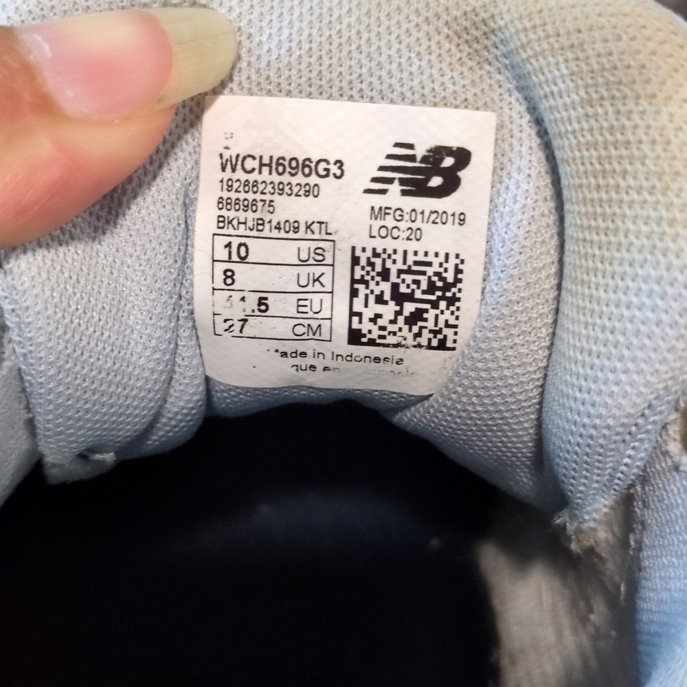 New Balance Women's 696 V3 Tennis Shoes - Picture 6 of 6